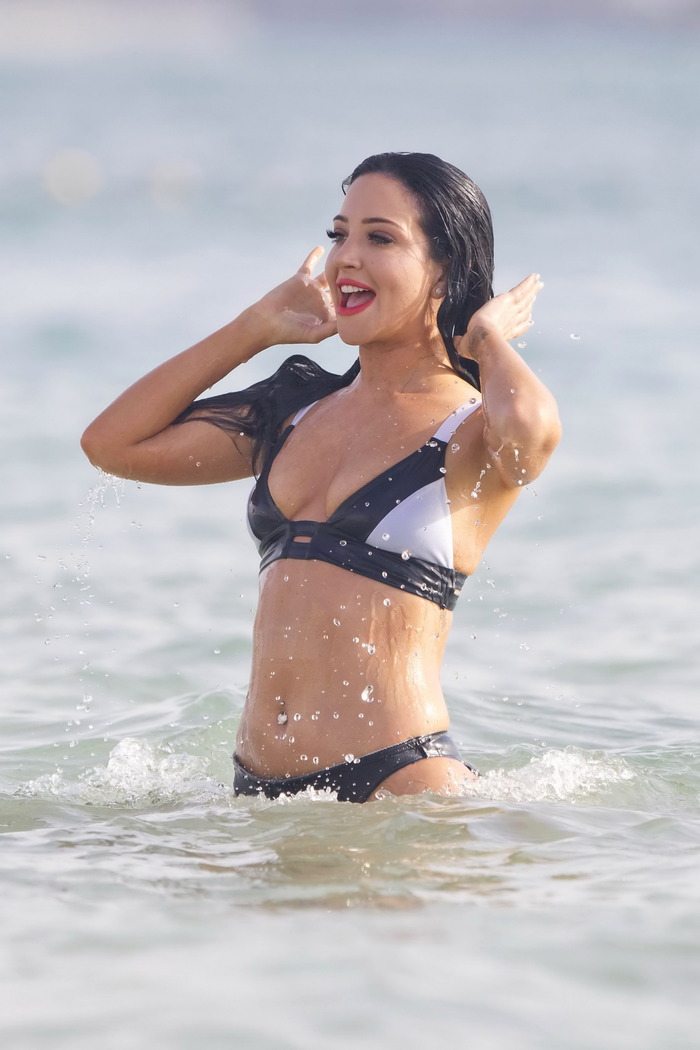 Tulisa Contostavlos In Her Bikini - picture 6