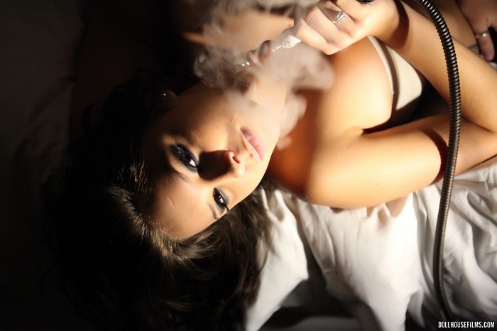 Nina James & Sara Jaymes Hookah