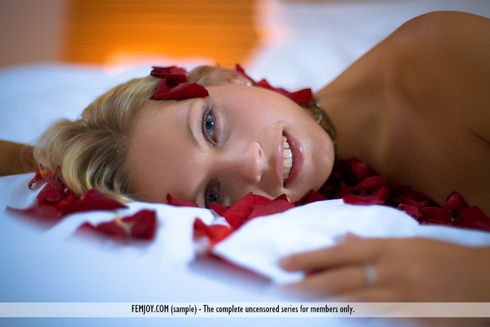 Jenni Kiss from a Rose