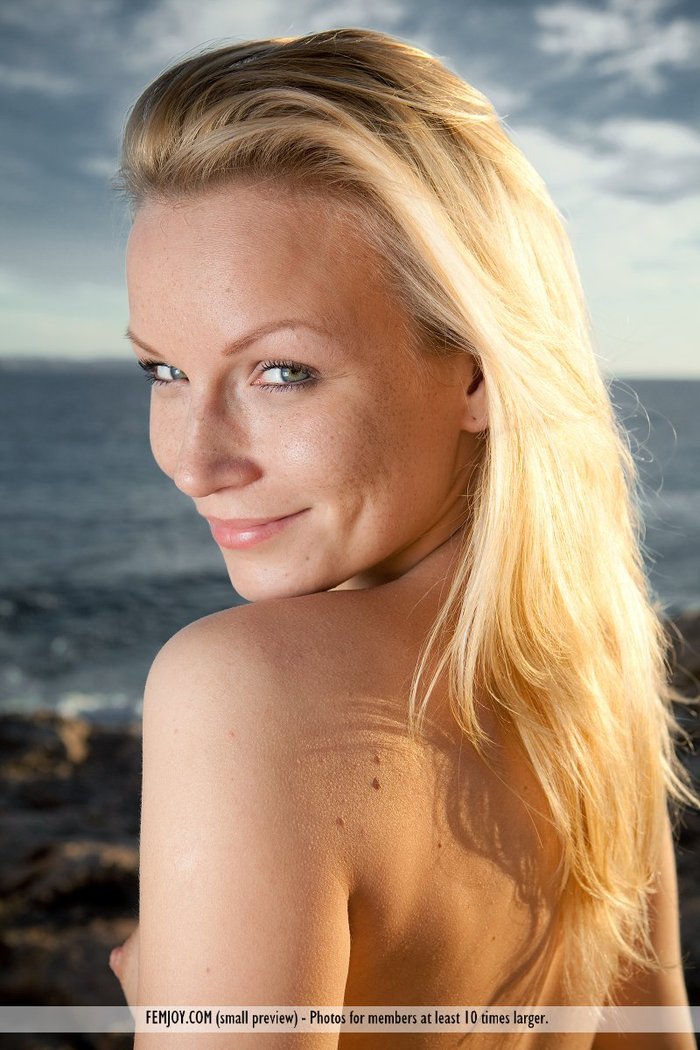 Gwyneth A - Postcards