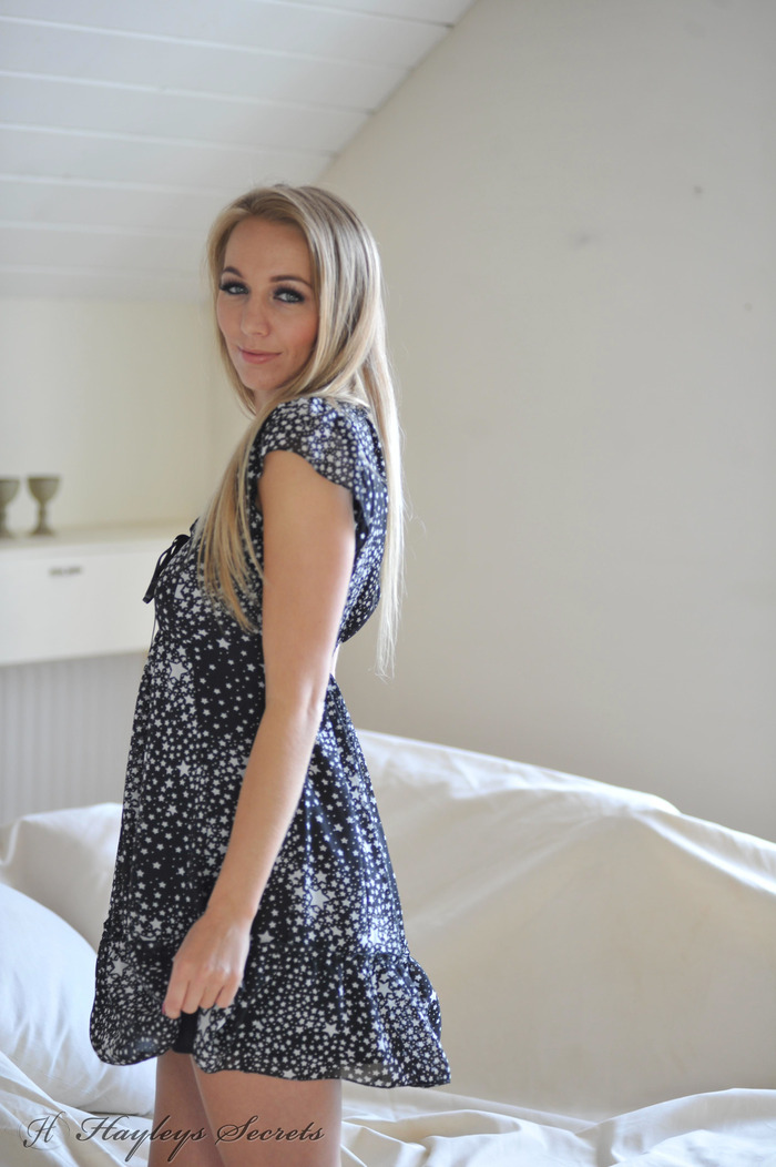 Hayley Marie Getting Hot