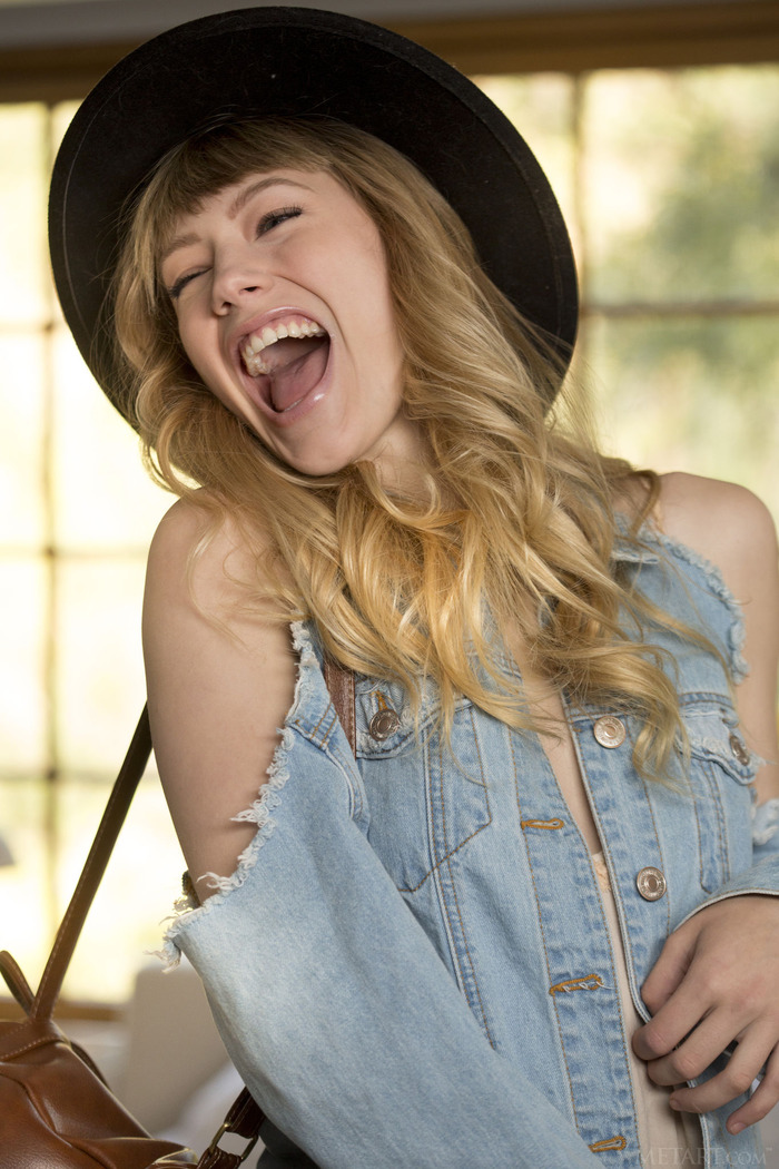 Ivy Wolfe is the perfect date