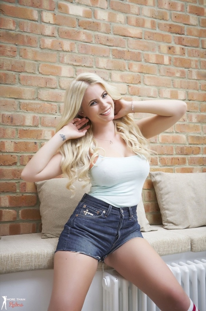 Billie Judd We Luv Shorts