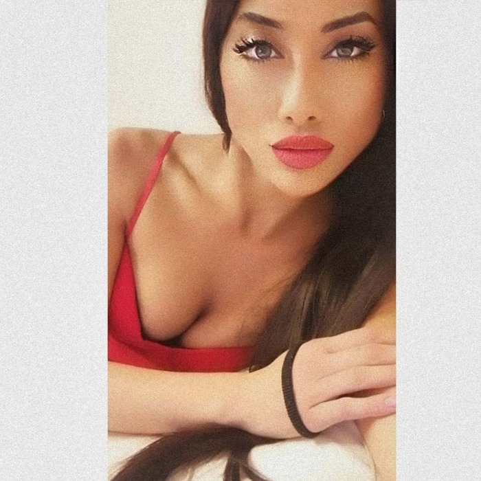 Hot Insta Beauty Anastasia Consalvo - picture 19