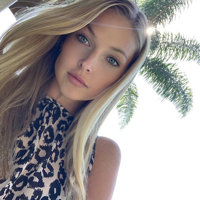 Fashion Model Ashley Smouter