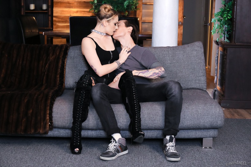 Blonde Goth Dahlia Sky