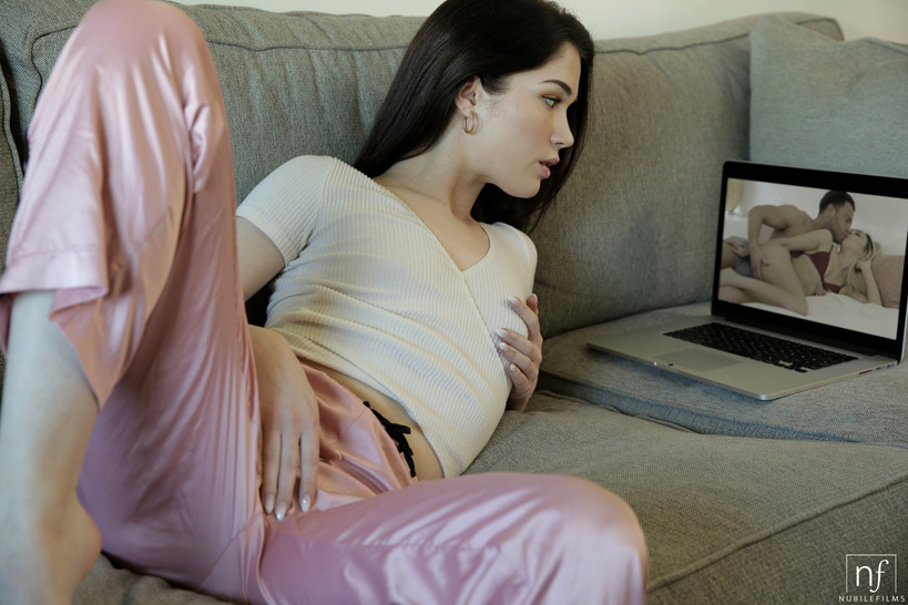 Threesome To Make Her Cum