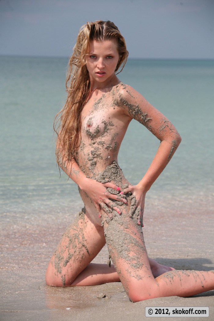 Dirty Blond Teen Going Wild