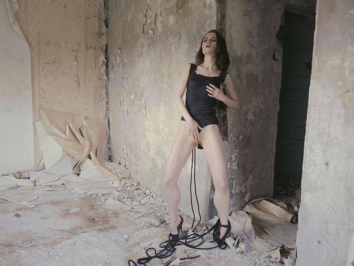 Joselina Joker Tied Up