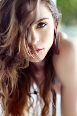 Glamour Suicide Girl