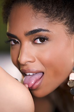 Rebecca Volpetti in Enticing