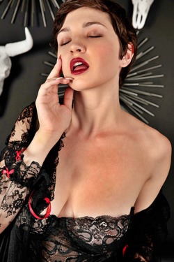 Presenting Jay Marie